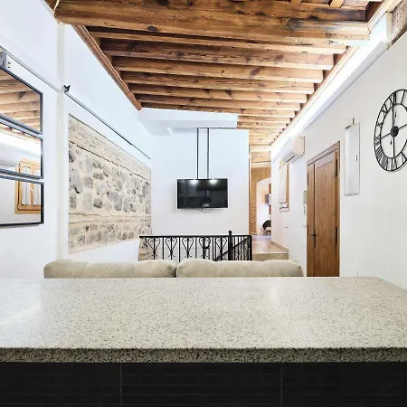 La Casa Del Liron By Ap アパート トレド