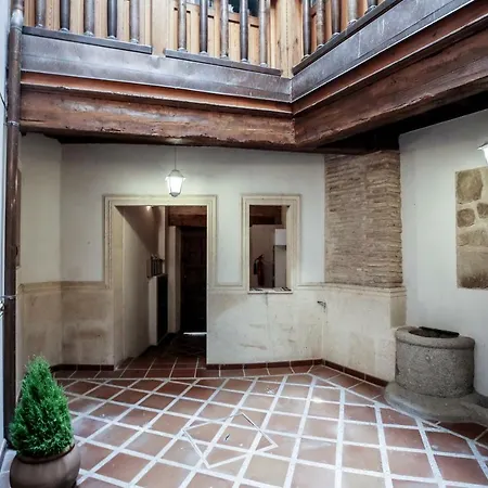 La Casa Del Liron By Ap * Toledo